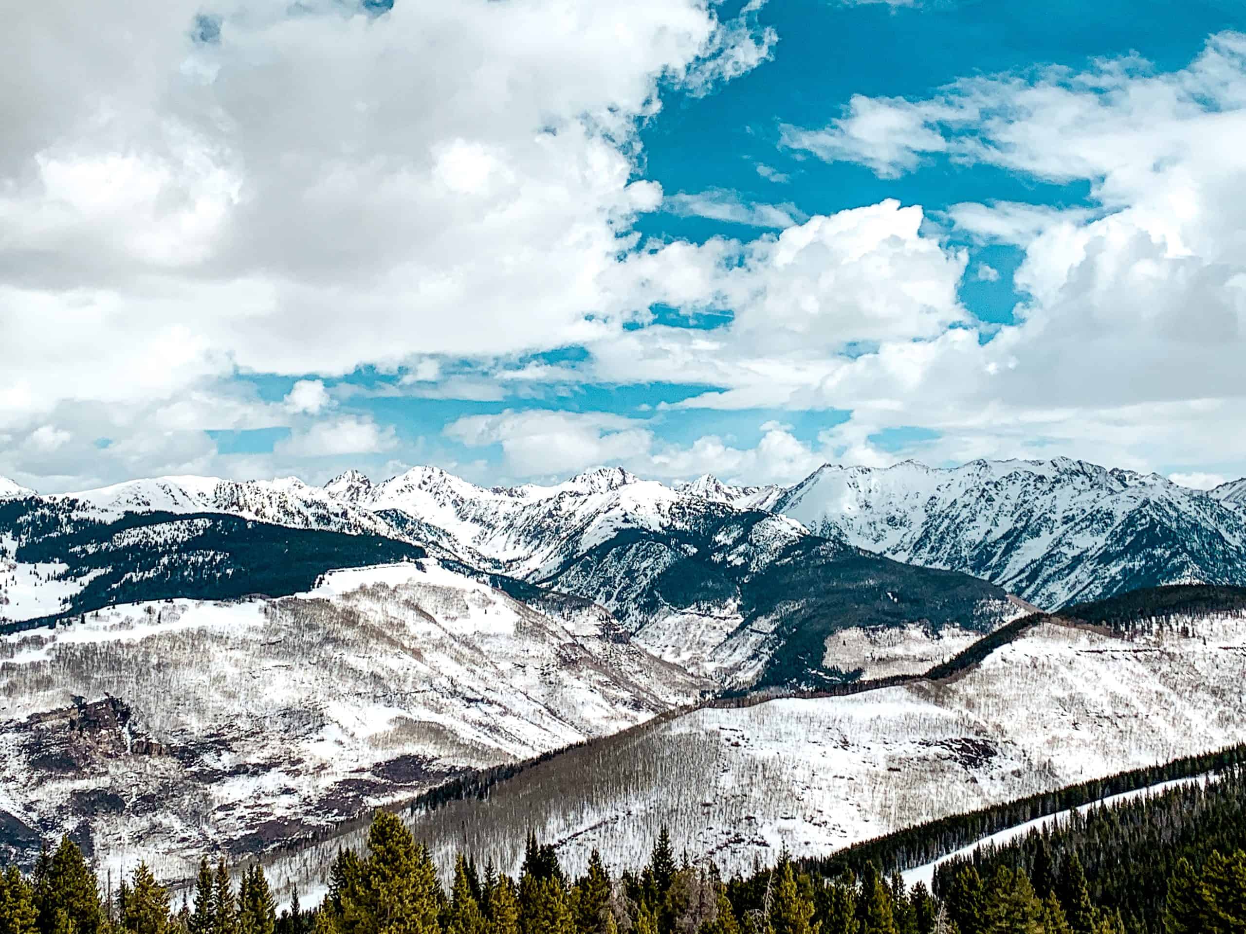 Snow-covered mountains in Beaver Creek, Colorado during winter with panoramic alpine views 